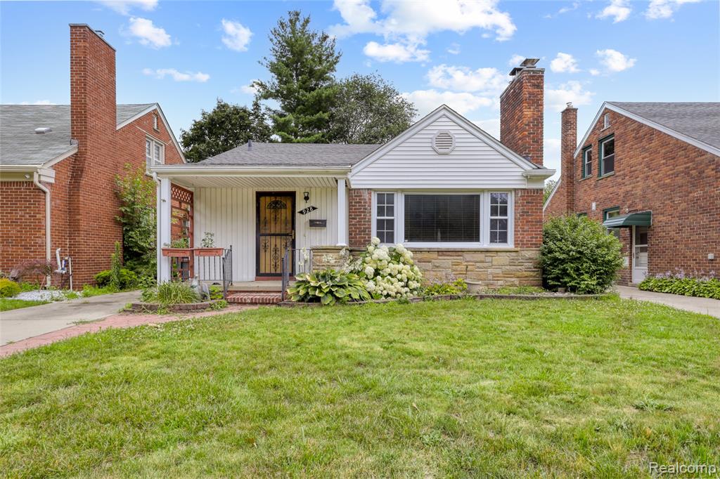 928 N Denwood Street, Dearborn, MI 48128 — front exterior