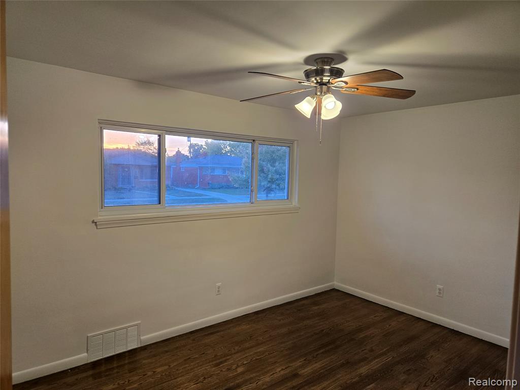 8177 Gary Avenue, Westland, MI — Photo 2