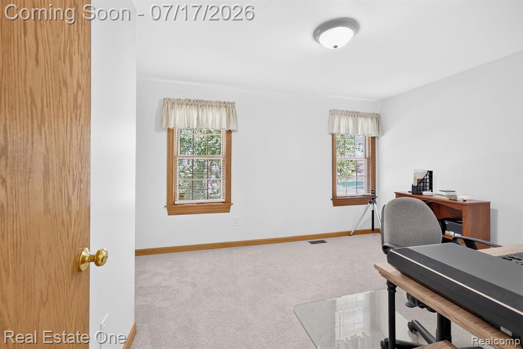 47380 Savannah Drive, Macomb, MI 48044 — Photo 16