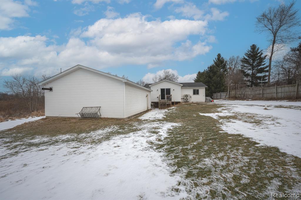 7577 CROFOOT Road, Fowlerville, MI 48836 — Photo 15