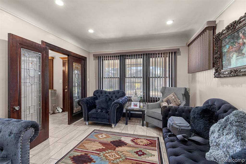 7658 Appoline Street, Dearborn, MI 48126 — Photo 9