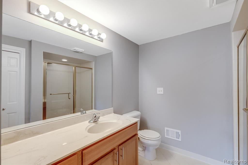 43000 12 OAKS CRESCENT Drive, 3022, Novi, MI 48377 — Photo 22