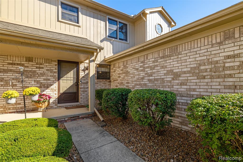 41600 Janet Drive, Clinton Twp, MI 48038 — Photo 4