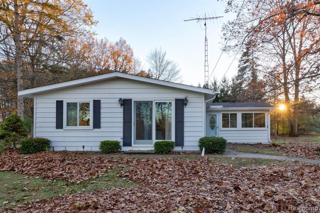 3874 S GRAHAM Road, Saginaw, MI 48609 — Photo 6