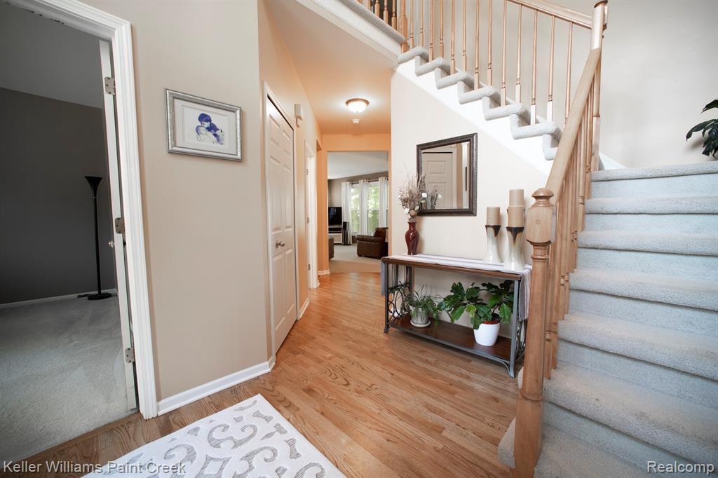 700 Woodfield Way, Rochester Hills, MI 48307 — Photo 4