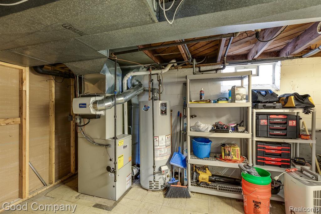 396 UNIVERSITY Street, Ferndale, MI 48220 — Photo 24