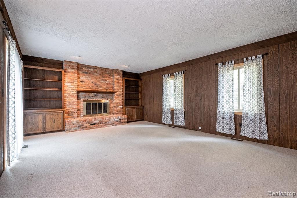 8911 W Gates Street, Bruce, MI 48065 — Photo 21
