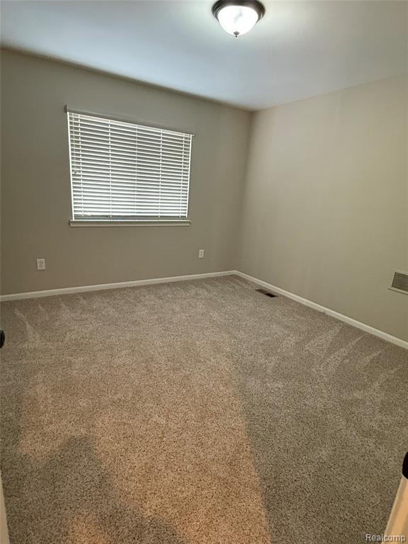 42600 Pinehurst Drive, Clinton Twp, MI 48036 — Photo 17