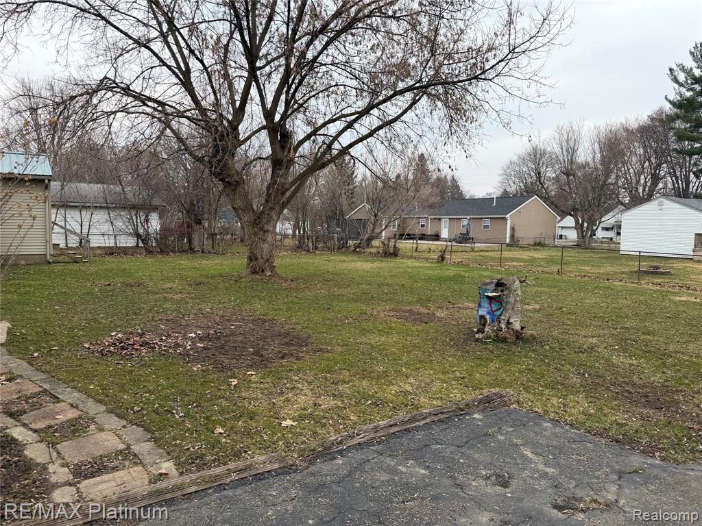 1475 Cutler Street, Burton, MI 48509 — Photo 8