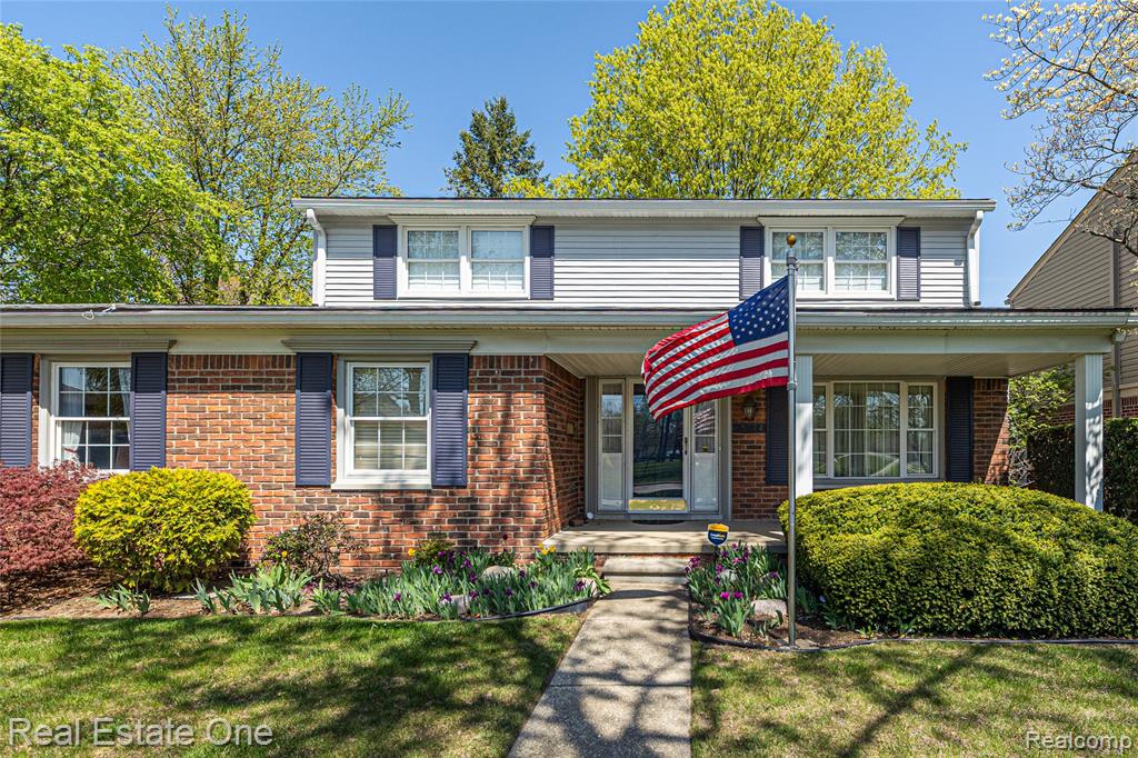 25574 Wilson Drive, Dearborn Heights, MI 48127 — Photo 3