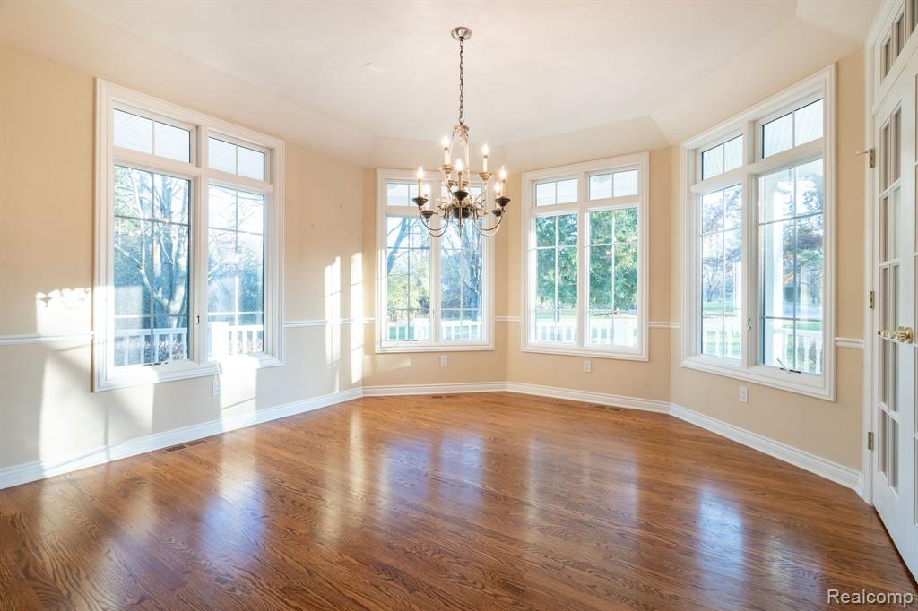 45950 W 11 MILE Road, Novi, MI — Photo 22