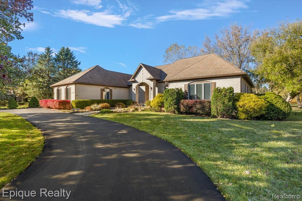 374 Oakbridge Drive, Oakland, MI 48306 — Photo 71