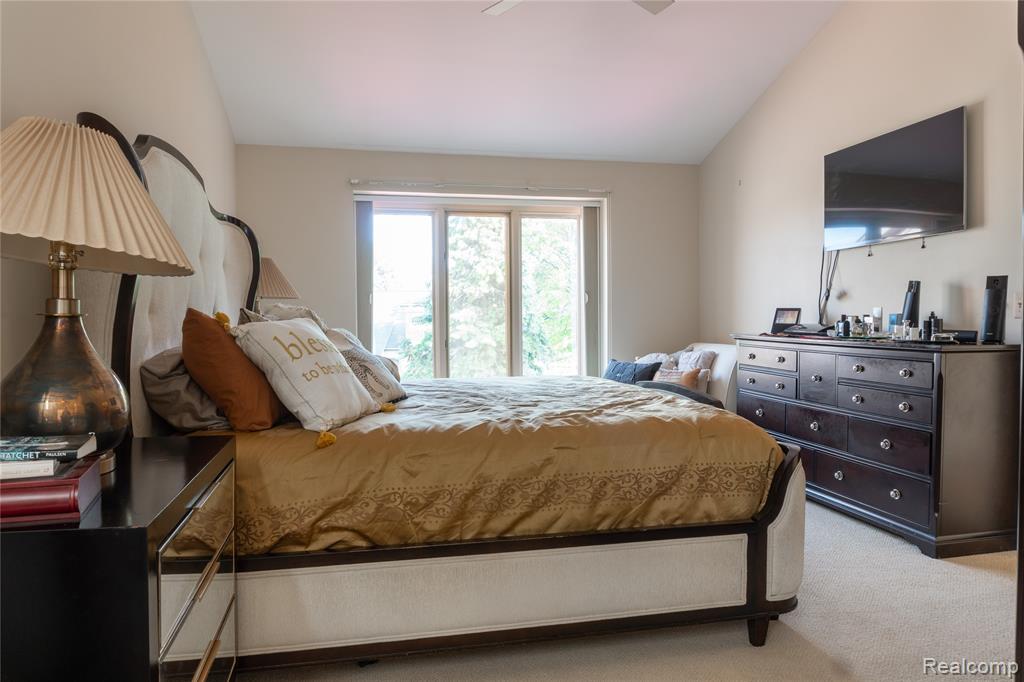 37839 Siena Drive, Farmington Hills, MI 48331 — Photo 32