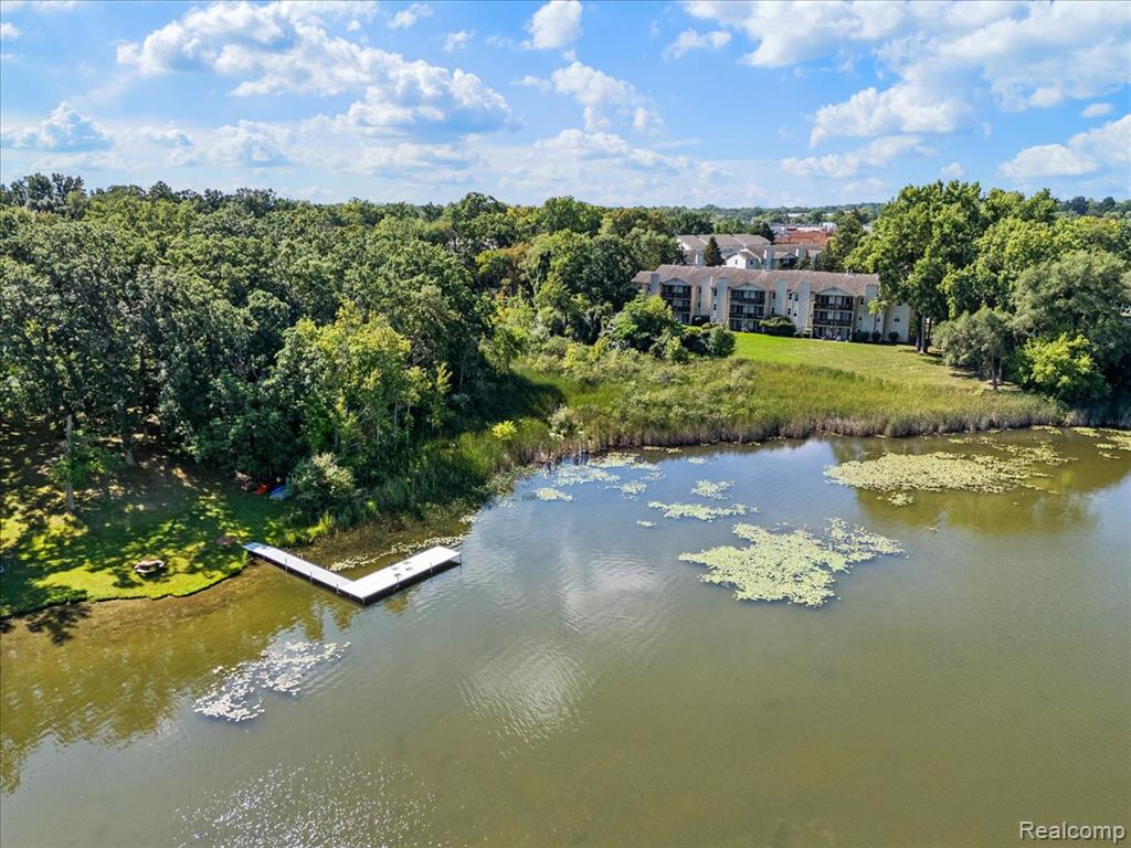 4884 Ashley Lane, Waterford, MI 48329 — Photo 40