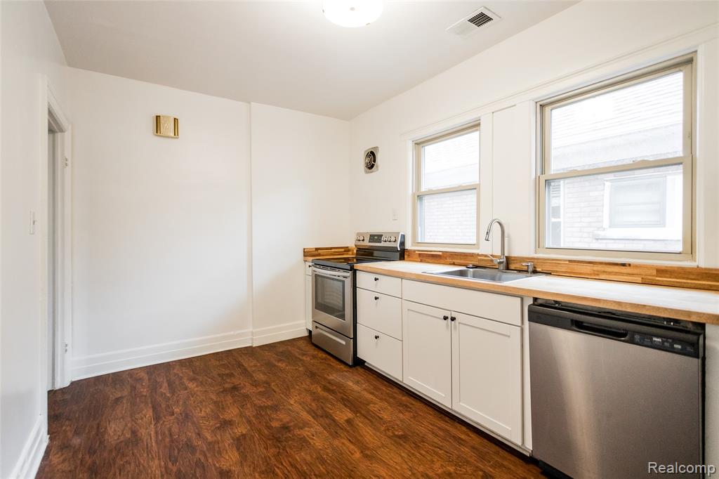 4130 Burns Street, Detroit, MI 48214 — Photo 7