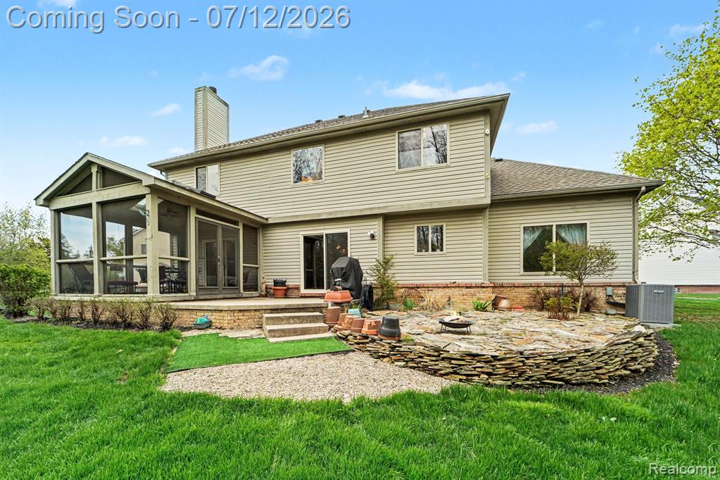 23939 Stony Creek Drive, Farmington, MI 48336 — Photo 31