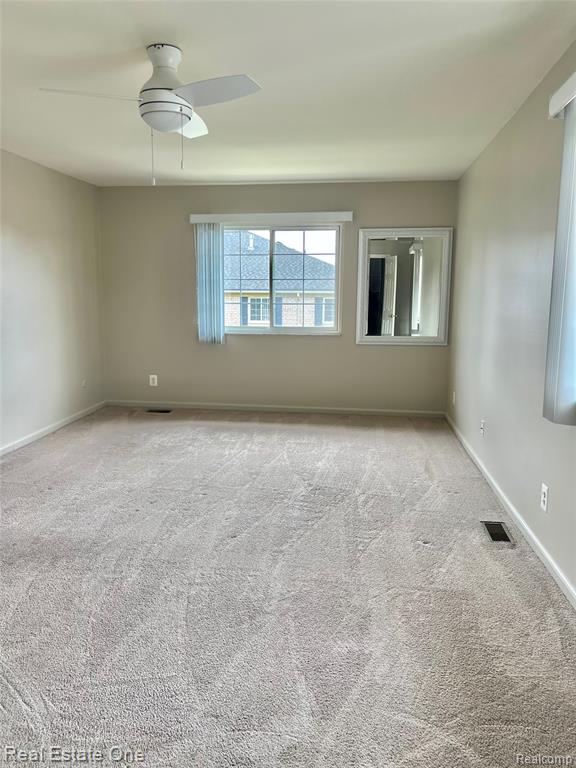 6121 ORCHARD LAKE, 202, West Bloomfield, MI — Photo 14