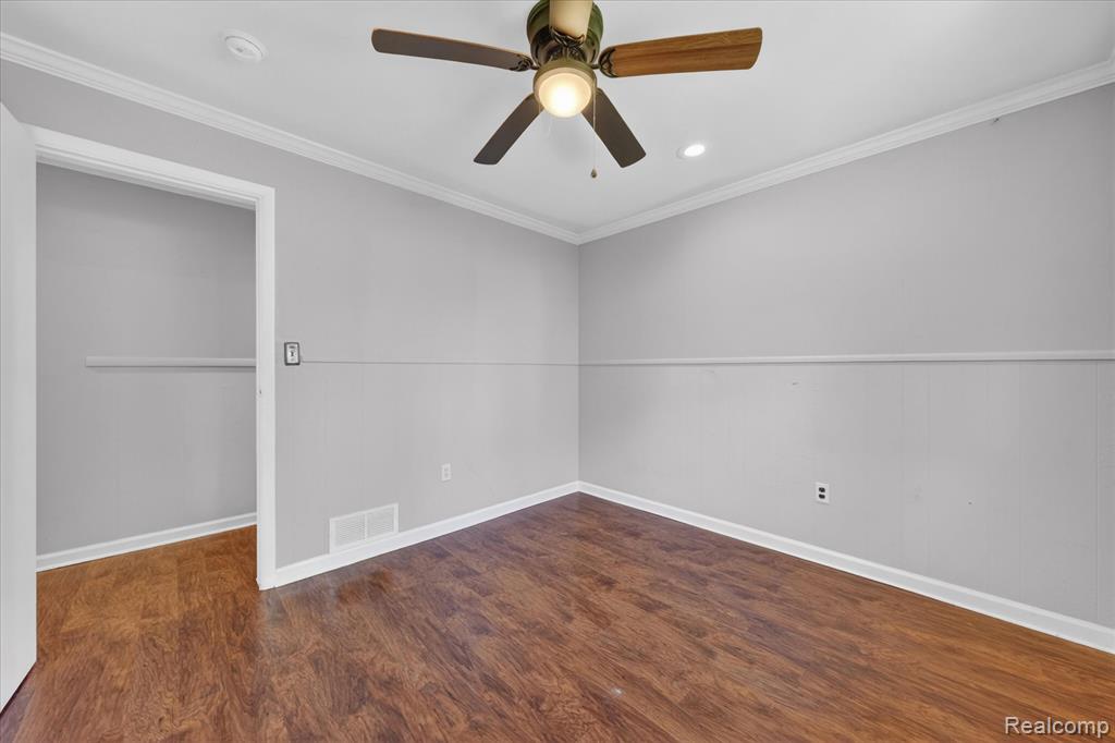 401 W Liberty Street, South Lyon, MI 48178 — Photo 20