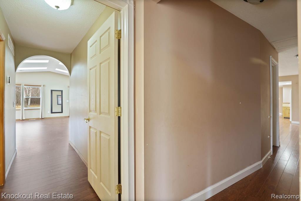 8661 VASSAR Road, Millington, MI 48746 — Photo 19