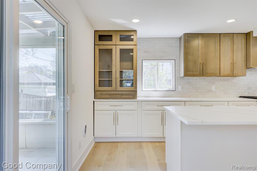 23 Fairwood Boulevard, Pleasant Ridge, MI — Photo 20