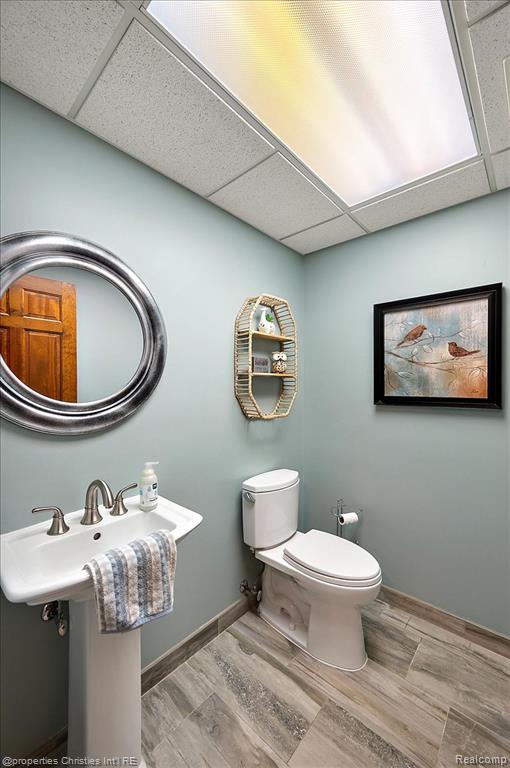 1071 Woodbridge Lane, Rochester, MI 48306 — Photo 56
