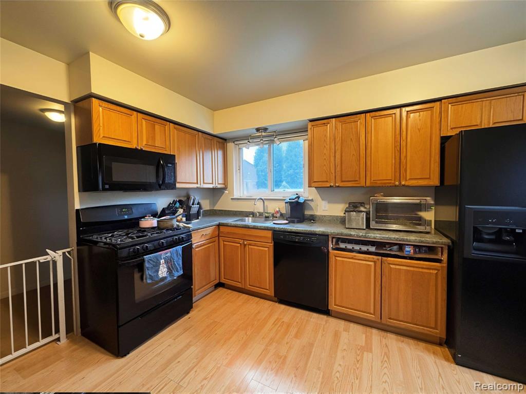 32477 TRUMAN Road, Rockwood, MI — Photo 5