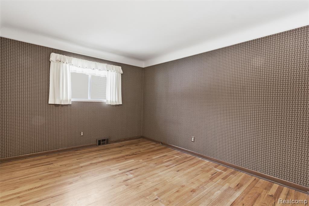 6525 Norton Drive, Troy, MI 48085 — Photo 21
