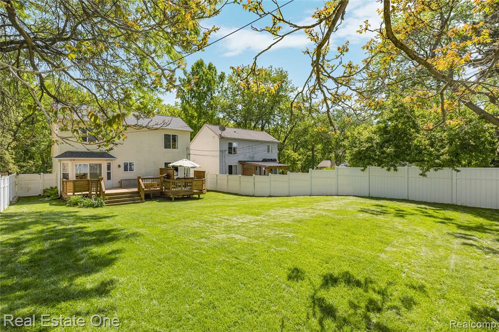 344 N Lake Angelus Road, Auburn Hills, MI 48326 — Photo 65