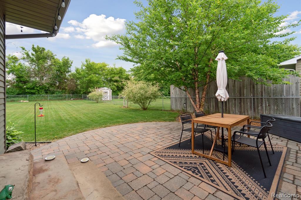 7031 Cleon Drive, Swartz Creek, MI 48473 — Photo 29
