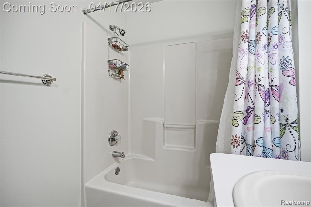 72689 Dequindre Road, Leonard, MI 48367 — Photo 54