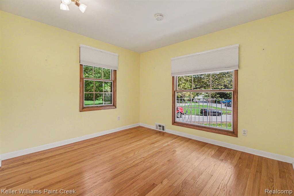 914 Croydon Road, Rochester Hills, MI 48309 — Photo 15