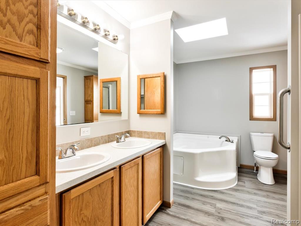 3211 Keewahdin #139 Road, Fort Gratiot, MI 48059 — Photo 20