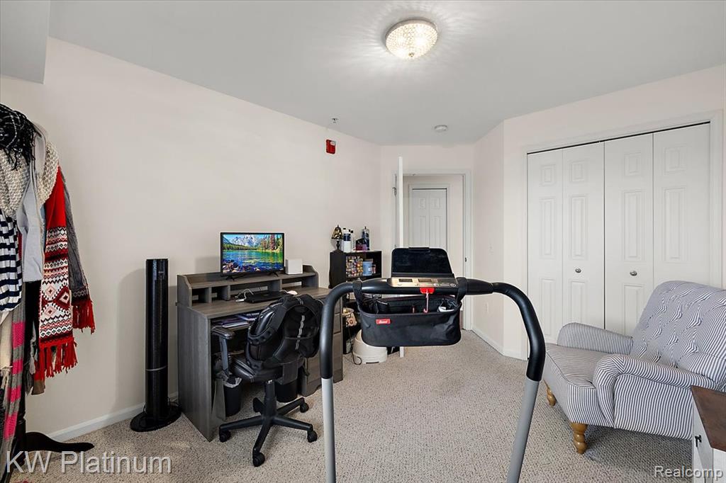 45519 Hidden View Court, Utica, MI 48315 — Photo 18