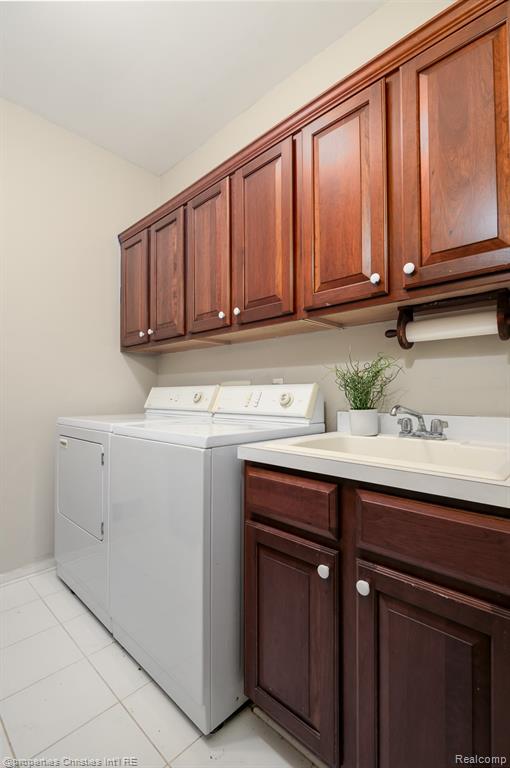 6576 Steeple Ridge, Clarkston, MI — Photo 23