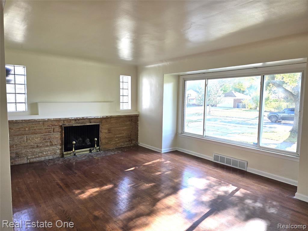 7290 Littlefield Boulevard, Dearborn, MI 48126 — Photo 4
