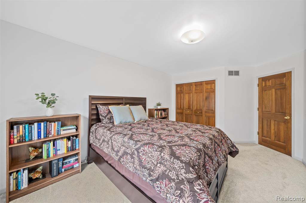 46611 Darwood Court, Plymouth, MI 48170 — Photo 42