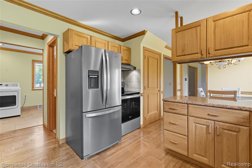 6308 Donnybrook Drive, Shelby Twp, MI 48316 — Photo 13