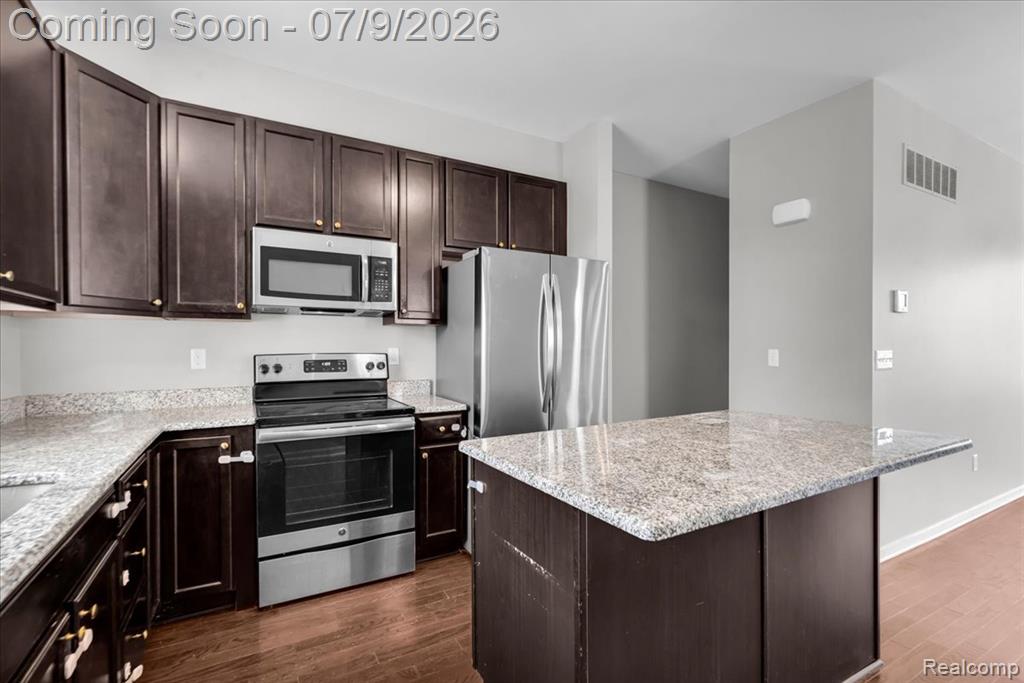 4600 Bradley Circle, Troy, MI 48085 — Photo 6
