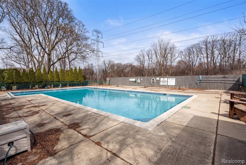 946 N Adams Road, 2, Birmingham, MI 48009 — Photo 21