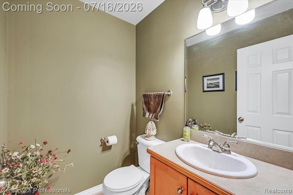 7520 Paradise Drive, Grand Blanc, MI 48439 — Photo 25