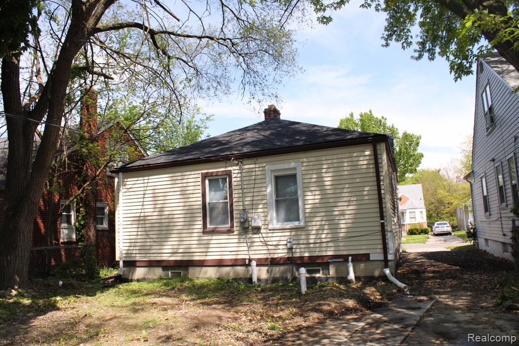 8311 Westwood Street, Detroit, MI 48228 — Photo 10