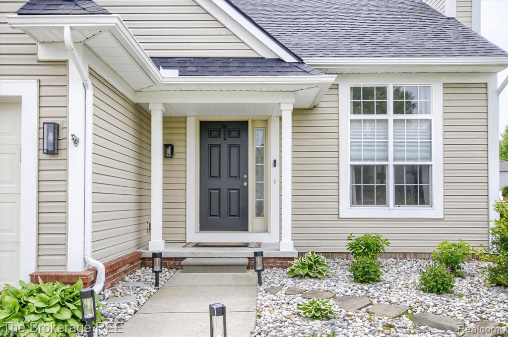 4422 JORDAN Drive, Grand Blanc, MI 48439 — Photo 3