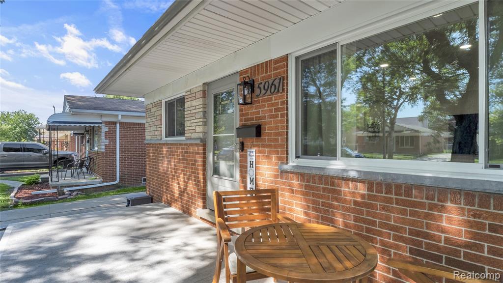 5961 Centralia Street, Dearborn Heights, MI 48127 — Photo 3