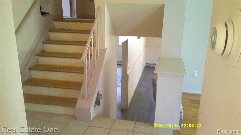 8240 HAMPTON Road, Grosse Ile, MI 48138 — Photo 7