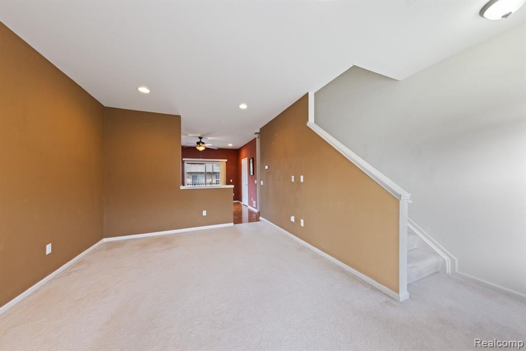 44744 GWINNETT Loop, Novi, MI 48377 — Photo 9