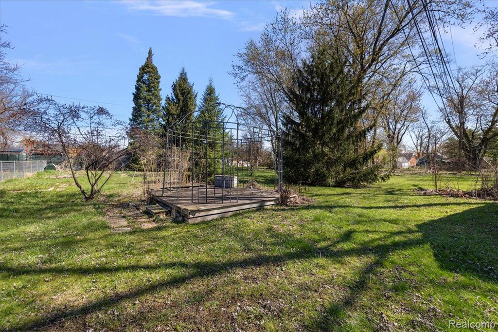617 DEVILLEN Avenue, Royal Oak, MI 48073 — Photo 8