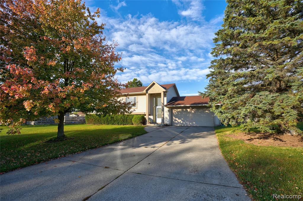6068 Hearthside Place, Grand Blanc, MI 48439 — Photo 7