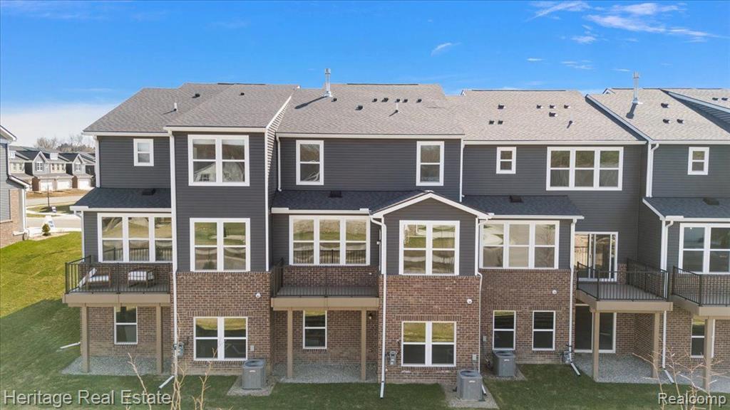 4063 NOTTINGHAM Circle, Clarkston, MI — Photo 2