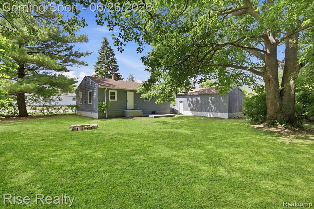 3472 W Gracelawn Avenue, Flint, MI 48504 — Photo 18