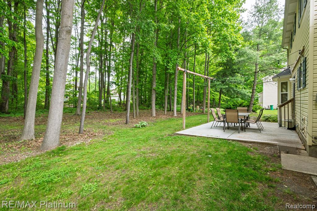 6103 SHADETREE Court, Howell, MI 48843 — Photo 31